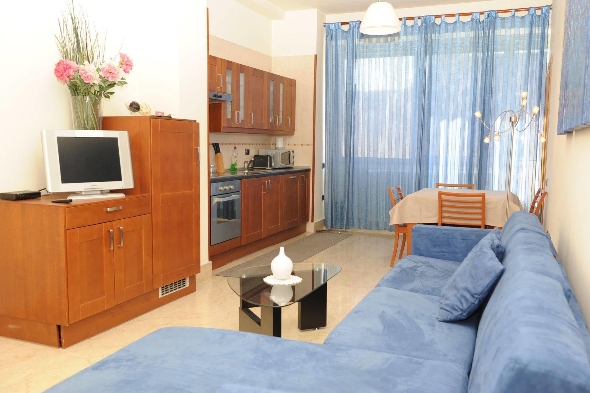 Lux Appartamenti Rome Luaran gambar
